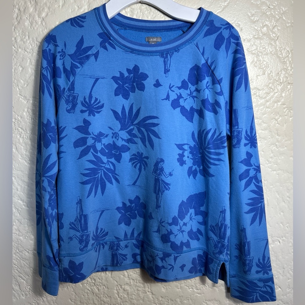 Aerie women’s hawaiian print blue sweatshirt size small
